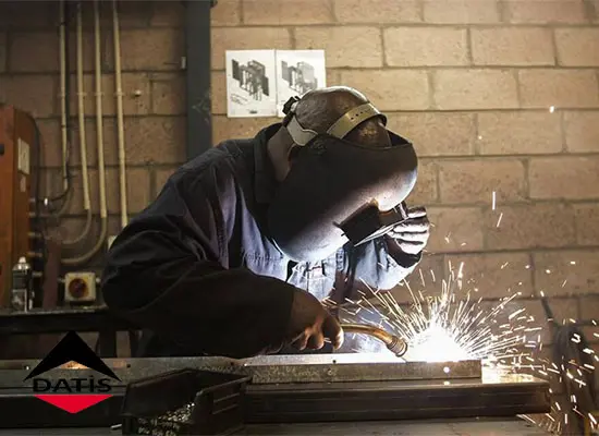 مراحل تولید ریل آسانسور-جوشکاری